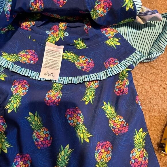 New UV Skinz Kids 3 Pc Swimwear Set Hat Rashguard Top and Swim Skirt Size 3T - Picture 9 of 9